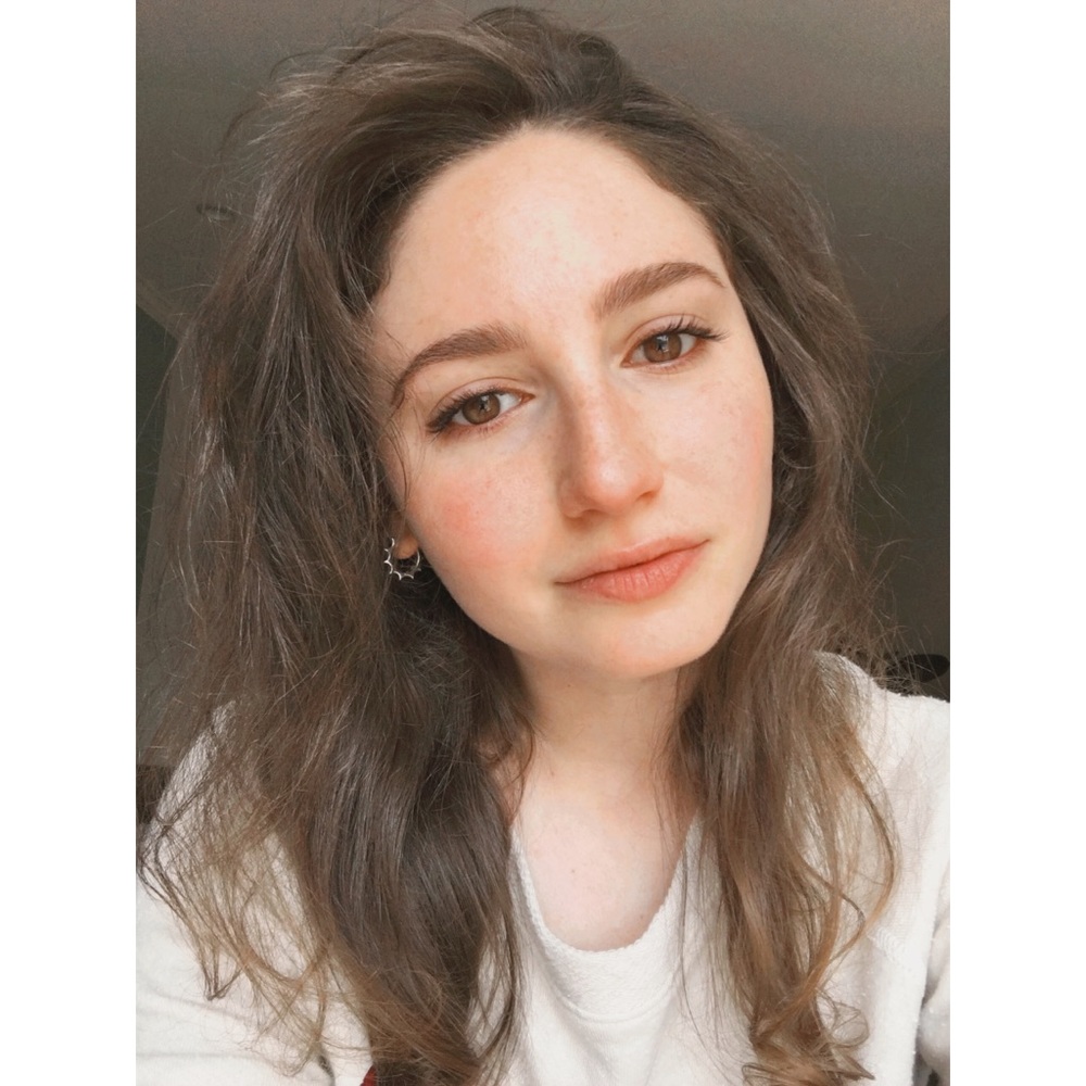 Meet your Posher, Caitlin